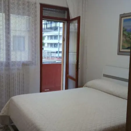 Al Mare Lorella Apartmán *